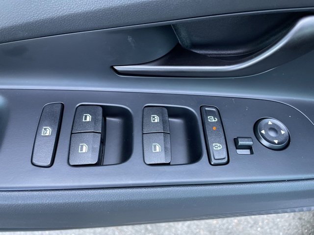 Used 2025 Hyundai Elantra Sport image 14