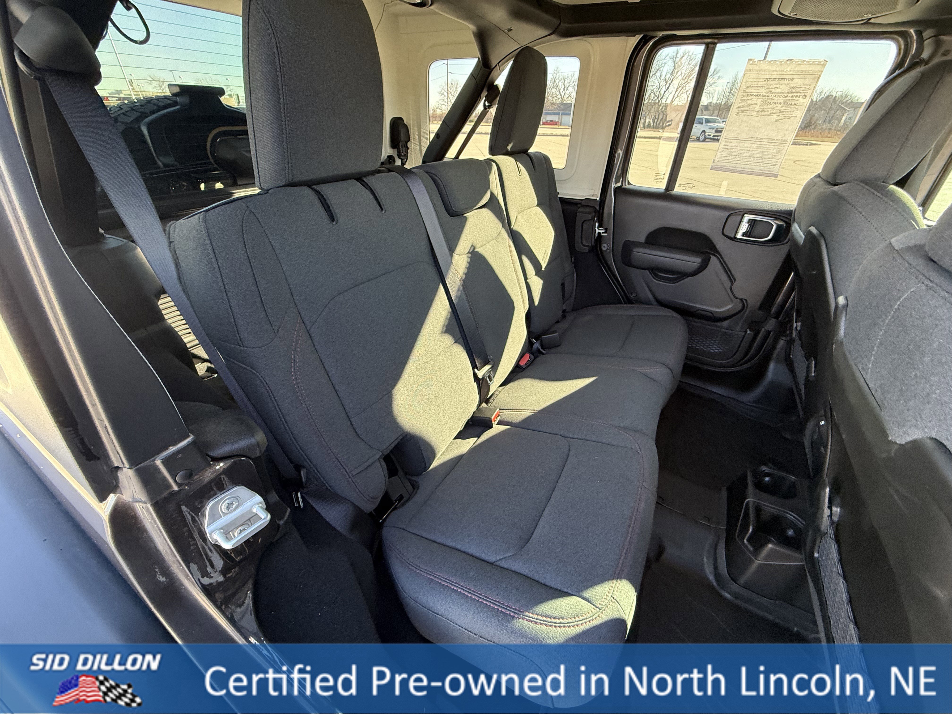 Used 2025 Jeep Wrangler Unlimited Rubicon w/ XTREMEE 35" Tire Package image 22