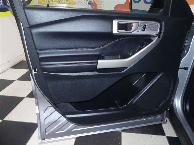 Used 2023 Ford Explorer Limited RWD image 25