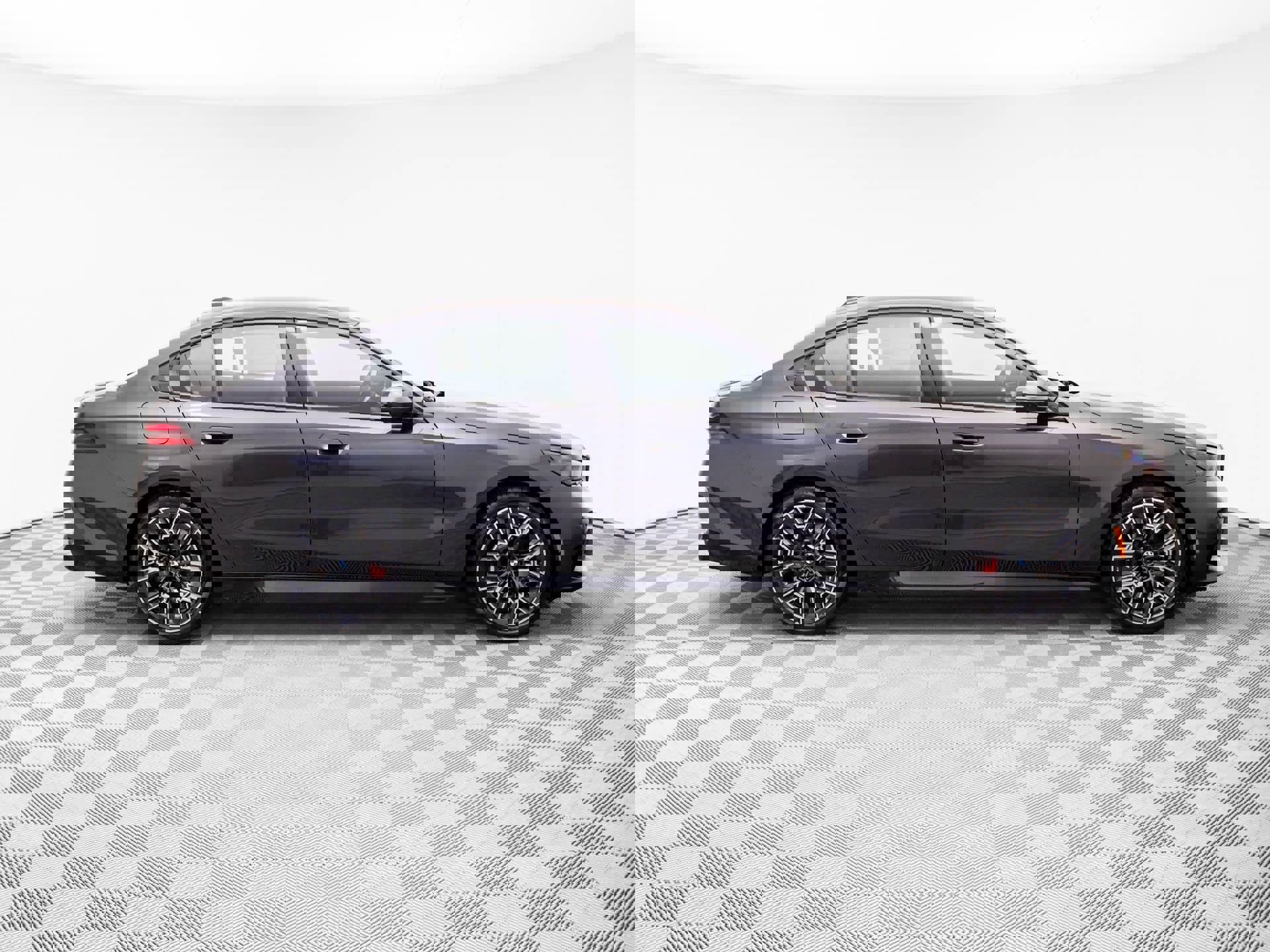 New 2026 BMW 530i xDrive w/ Executive Package image 8