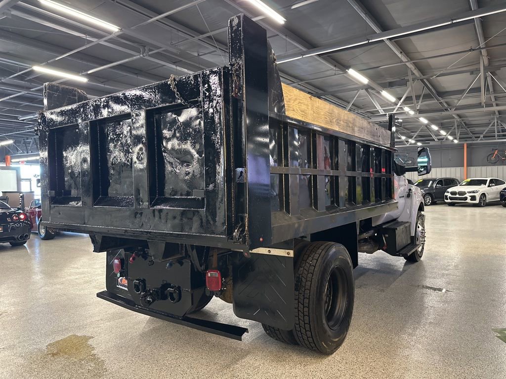 Used 2021 Ford F750 2WD Regular Cab Super Duty image 4