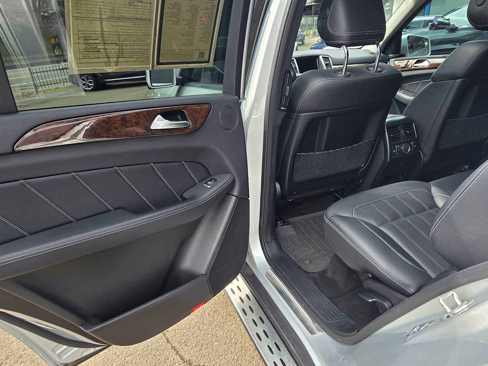 Used 2015 Mercedes-Benz GL 450 4MATIC image 15