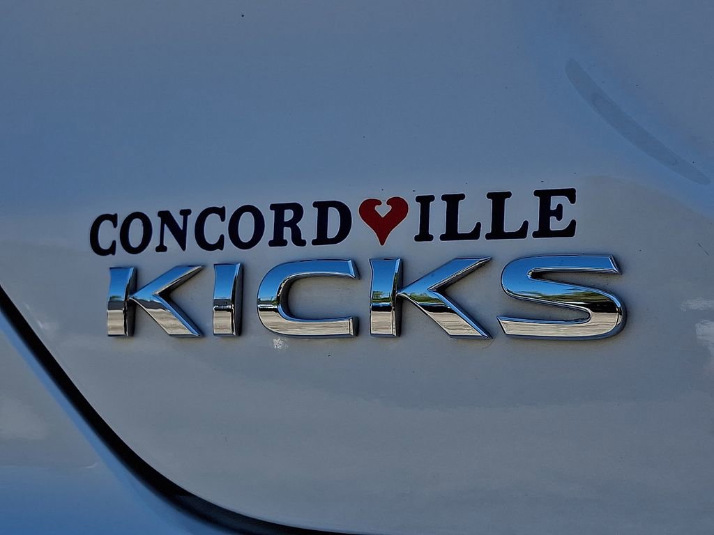 Certified 2023 Nissan Kicks SR w/ SR Premium Package FWD image 29