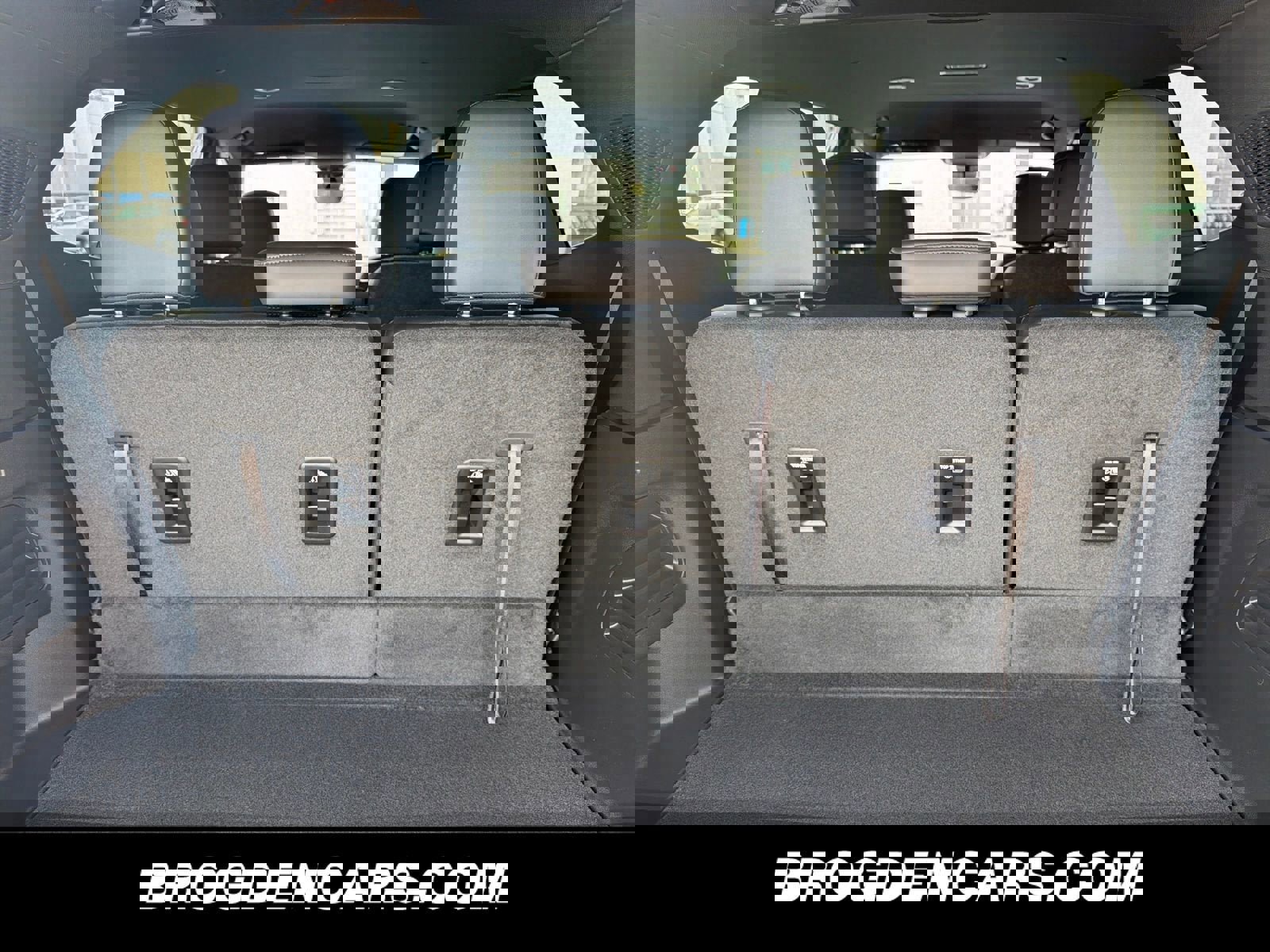 New 2026 GMC Acadia Elevation w/ Elevation Premium Package image 9