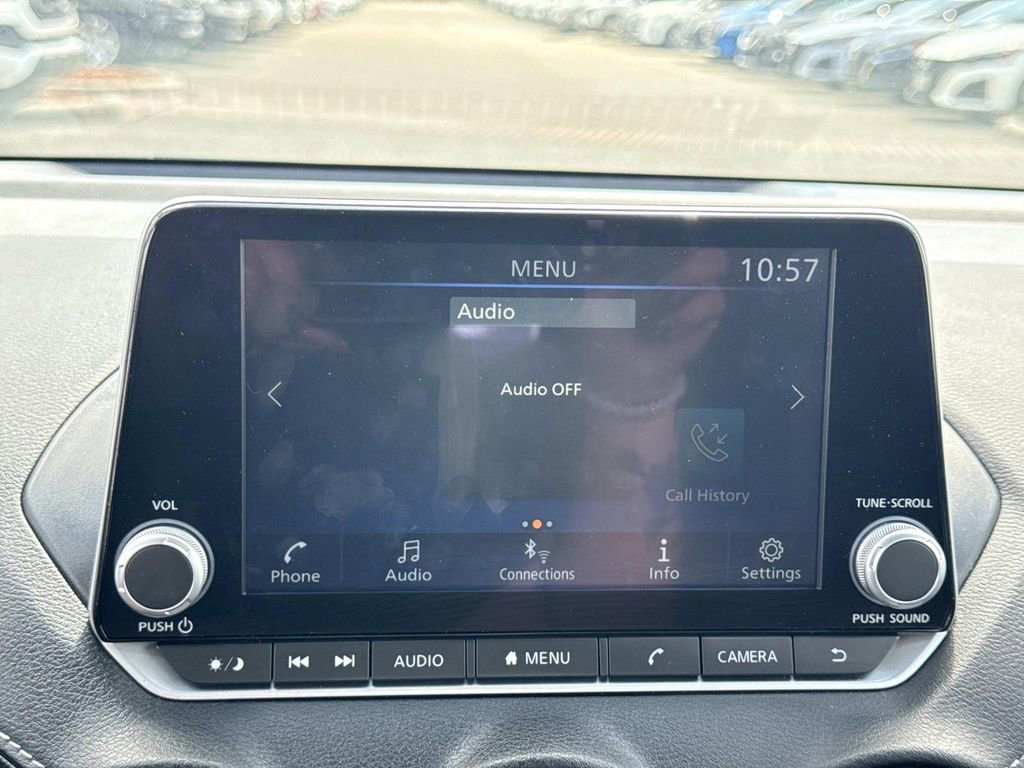 Certified 2025 Nissan Sentra SV FWD image 21