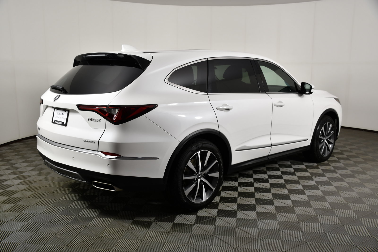 Certified 2025 Acura MDX w/ Technology Package AWD/4WD image 6