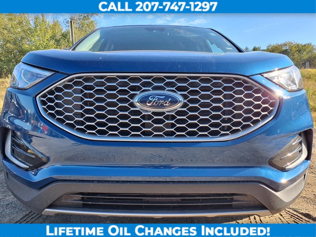 Used 2023 Ford Edge SEL image 3