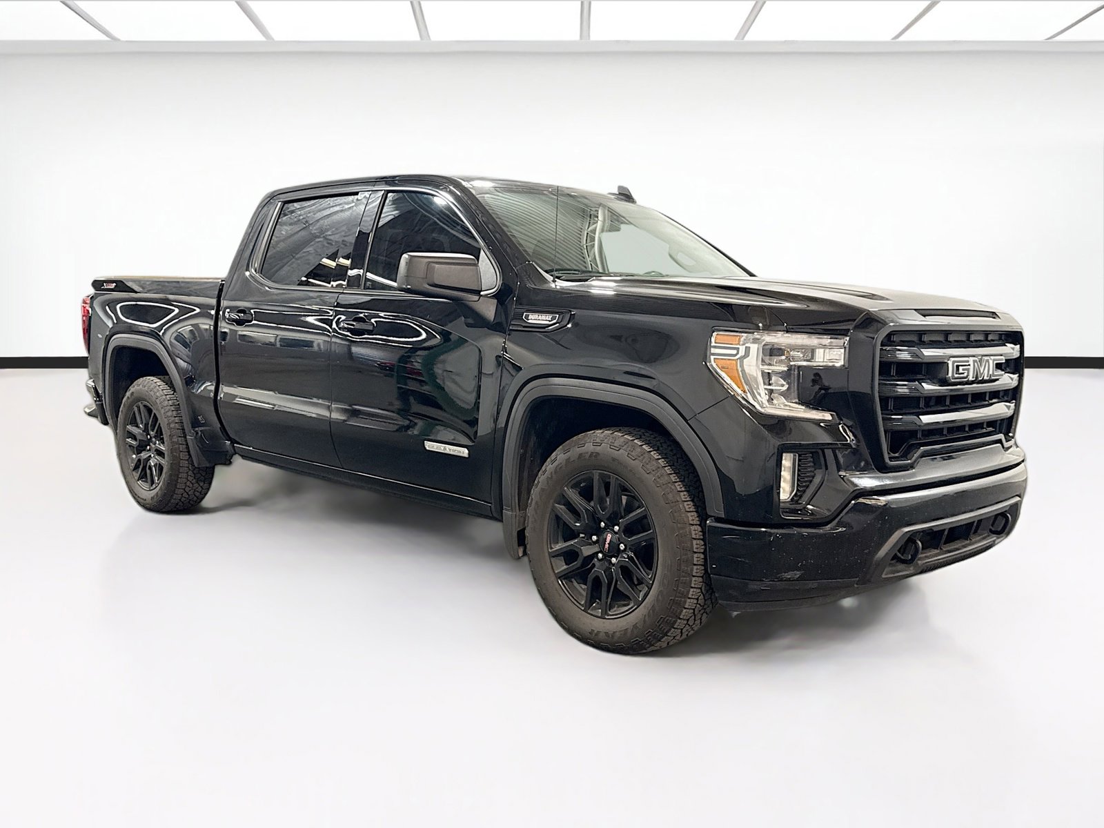 Used 2021 GMC Sierra 1500 Elevation w/ X31 Off-Road Package image 3