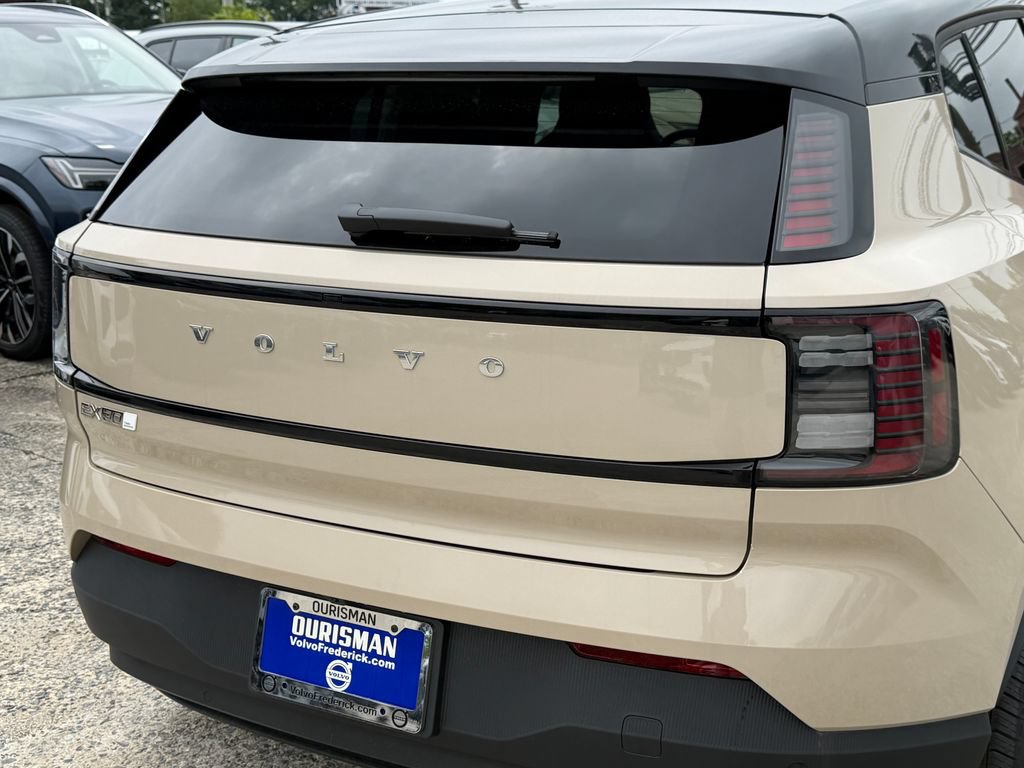 New 2026 Volvo EX30 Plus w/ Protection Package Premier AWD/4WD image 5