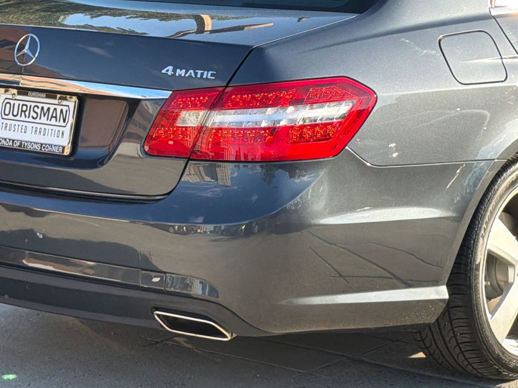 Used 2011 Mercedes-Benz E 350 4MATIC Sedan image 6