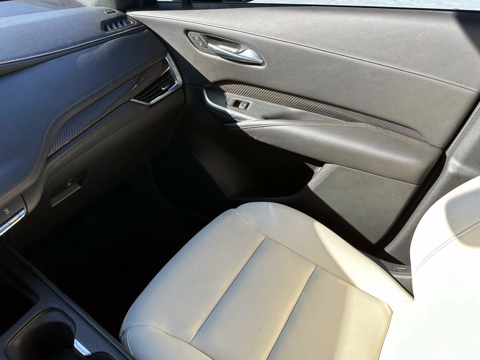 Used 2019 Cadillac XT4 Sport w/ Cold Weather Package image 29