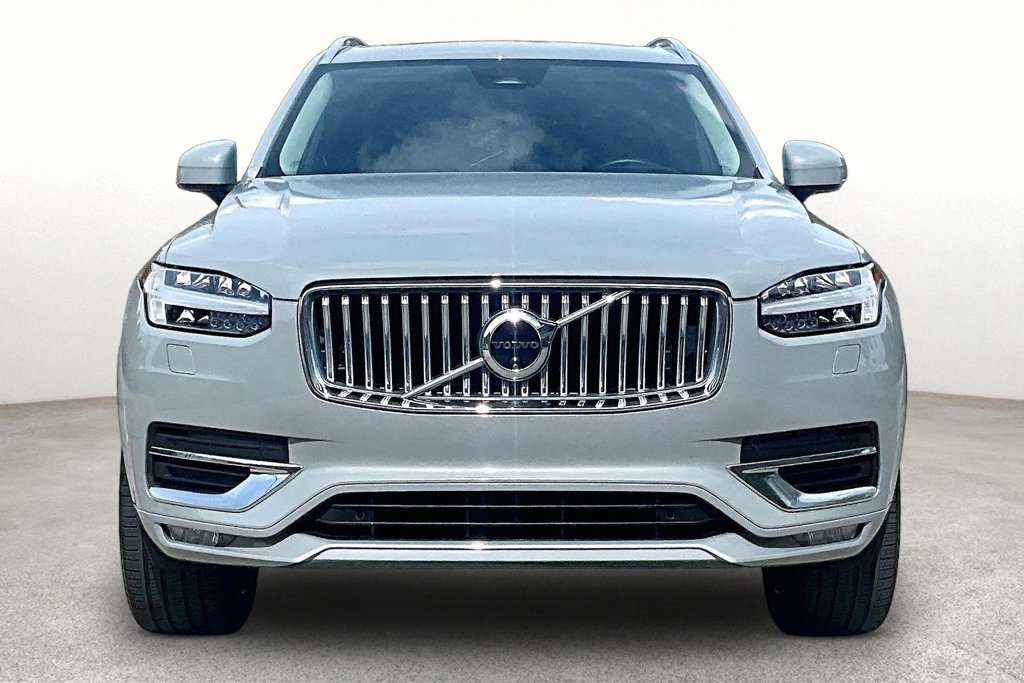 Used 2025 Volvo XC90 B5 Ultra AWD/4WD image 4