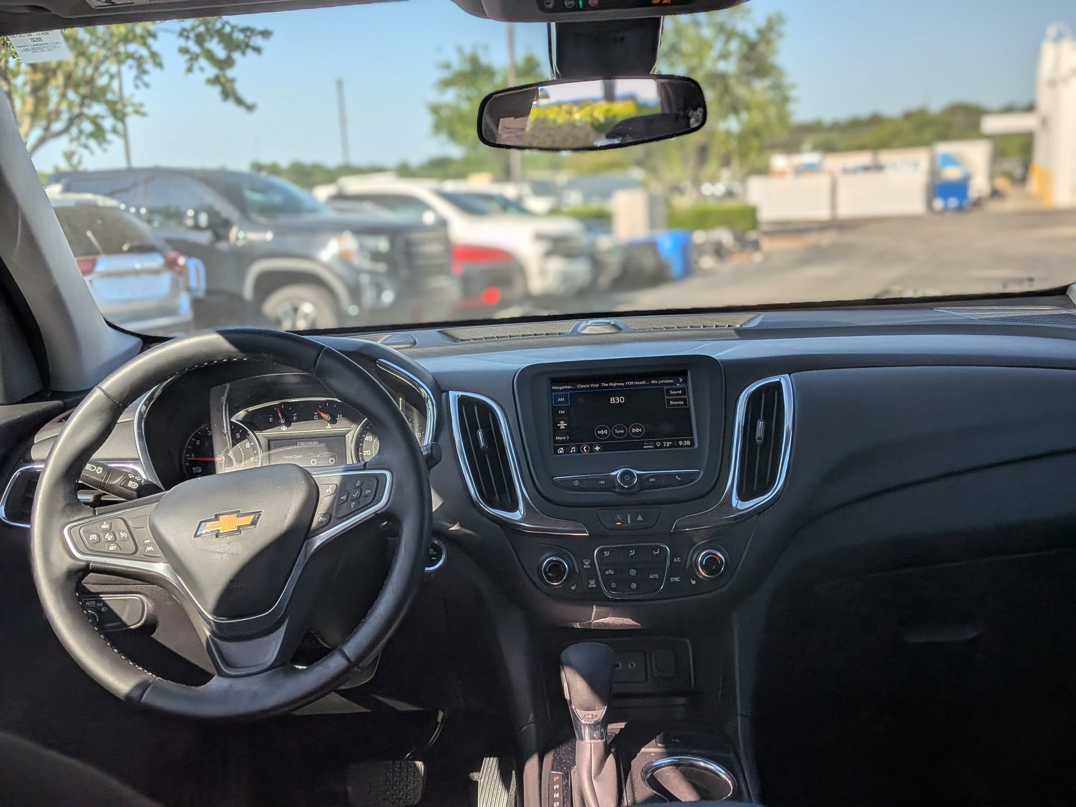Used 2023 Chevrolet Equinox LT FWD image 19