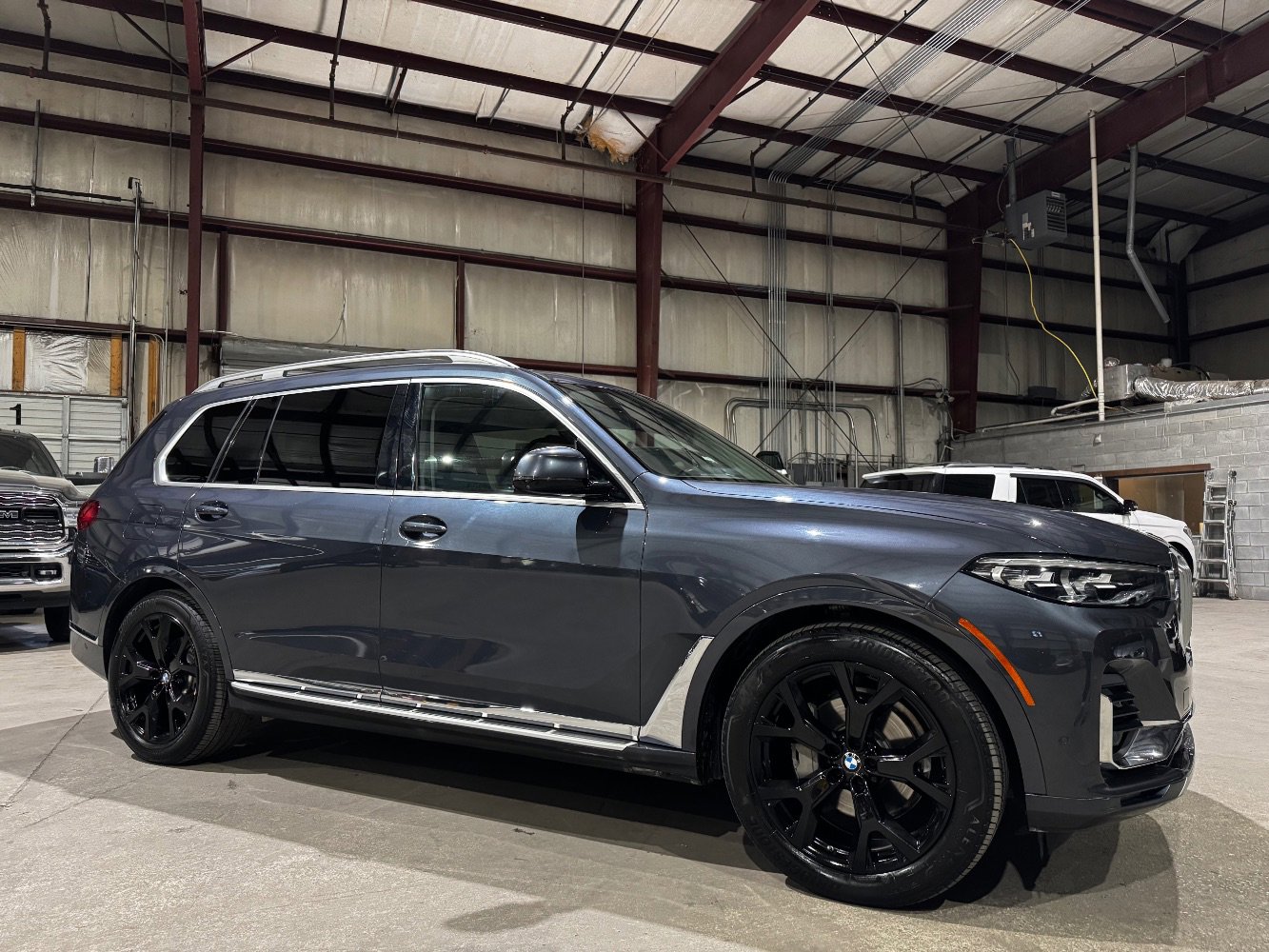 Used 2020 BMW X7 xDrive40i w/ Premium Package image 3