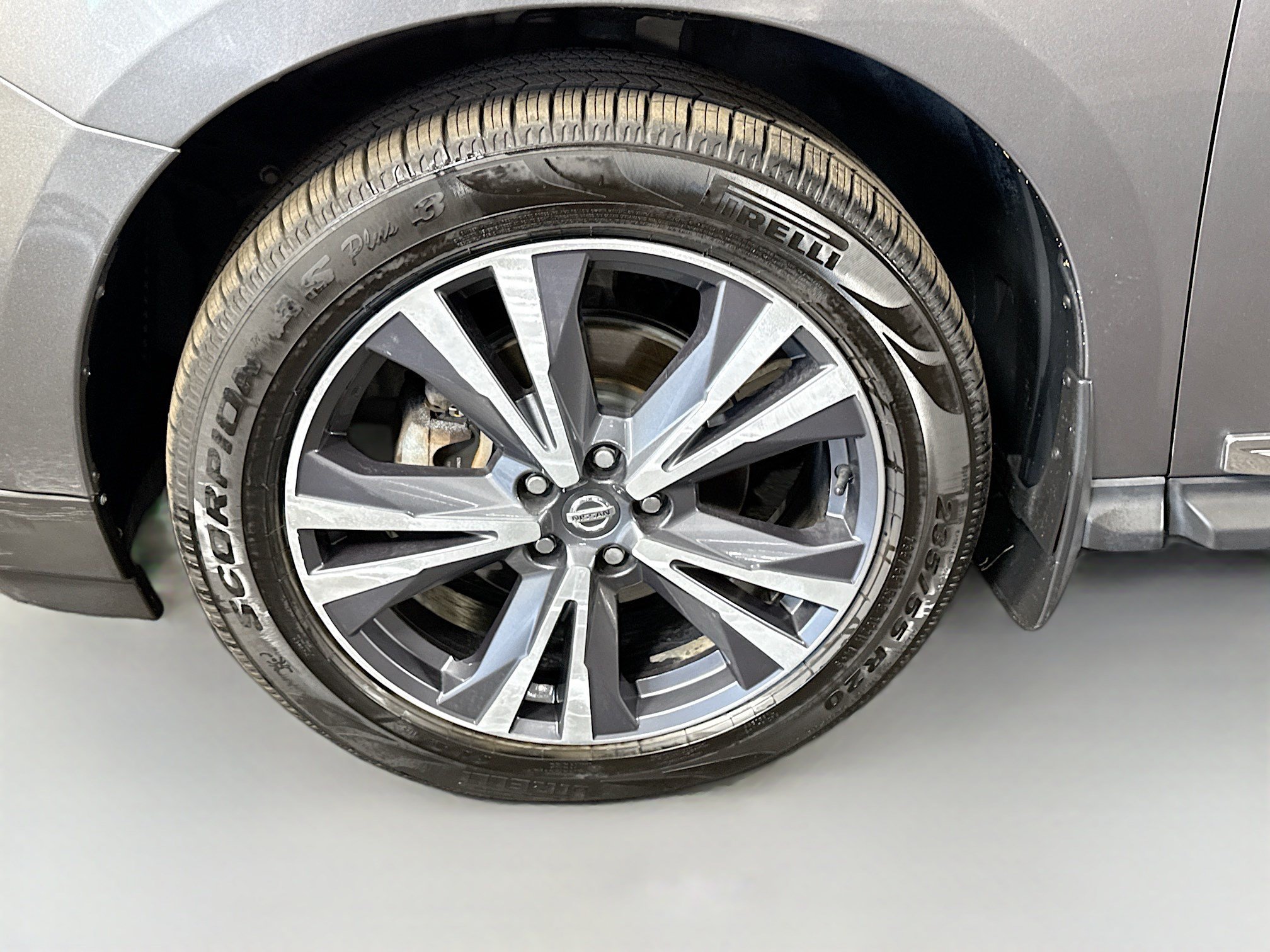 Used 2020 Nissan Pathfinder Platinum AWD/4WD image 38