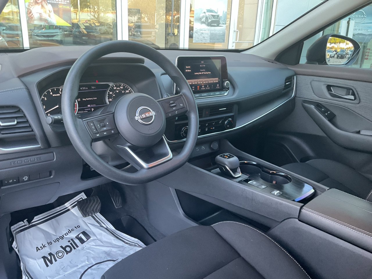 Used 2023 Nissan Rogue S FWD image 12