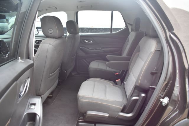 Used 2018 Chevrolet Traverse LT image 35