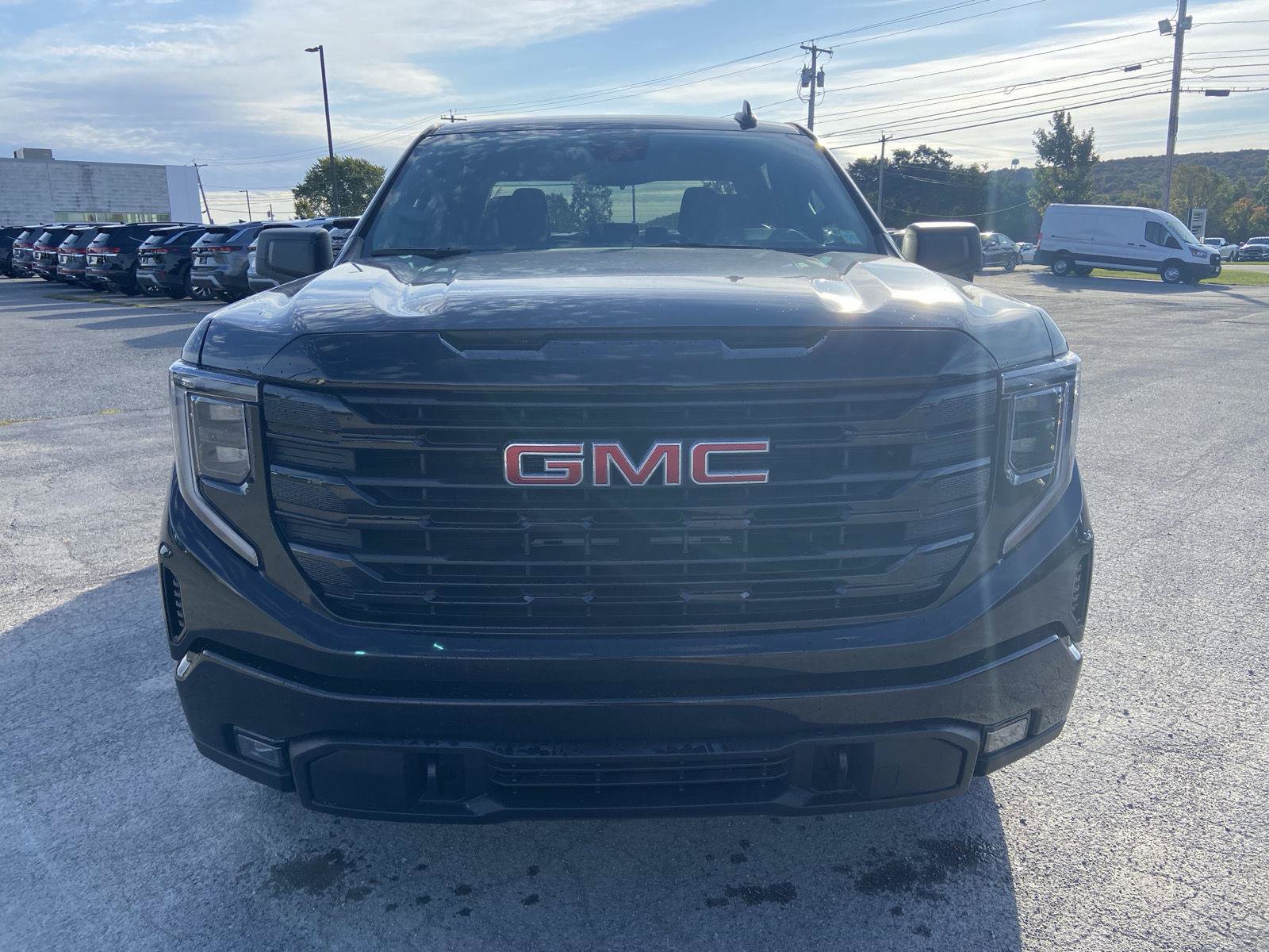 Used 2026 GMC Sierra 1500 Elevation AWD/4WD image 2