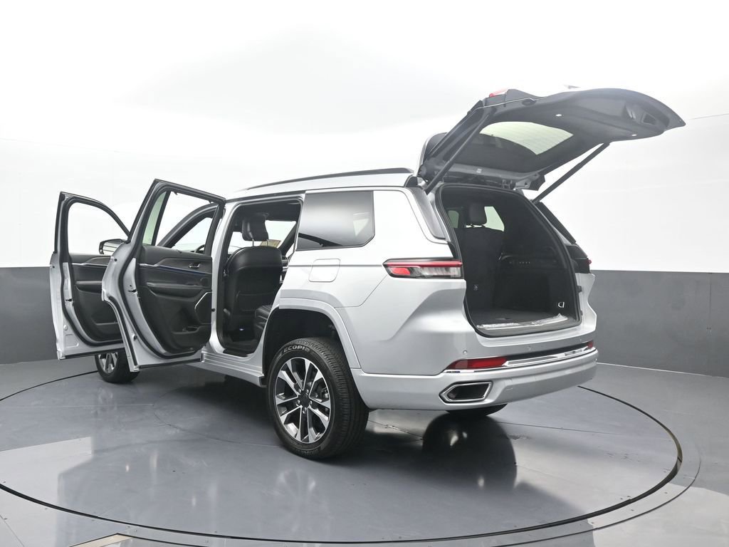 Used 2024 Jeep Grand Cherokee L Overland w/ Advanced Protech Group III image 87