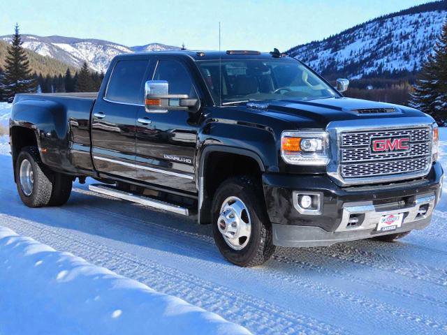 Used 2018 GMC Sierra 3500 Denali w/ Duramax Plus Package image 8