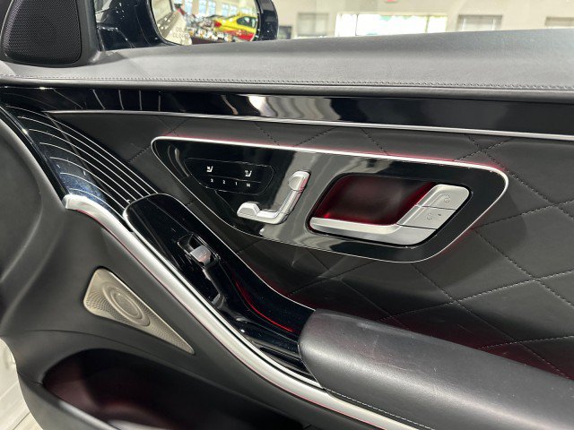 Used 2021 Mercedes-Benz S 580 4MATIC Sedan w/ AMG Line image 49