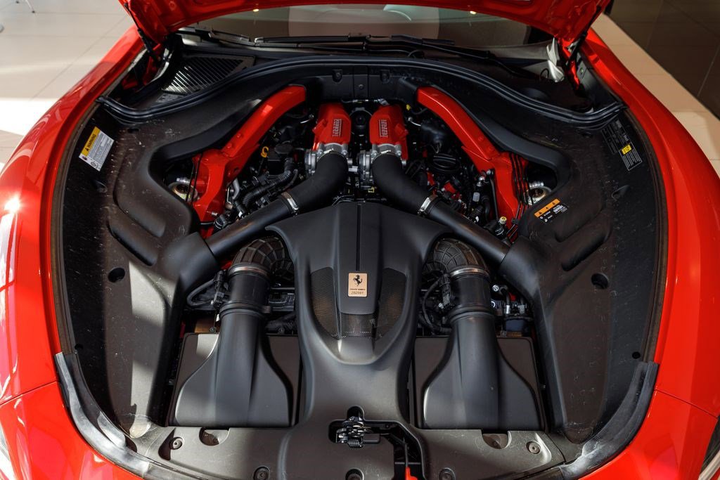 Used 2022 Ferrari Roma RWD image 50