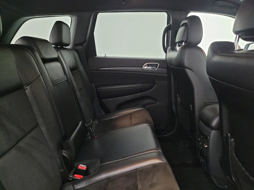 Used 2018 Jeep Grand Cherokee Altitude AWD/4WD image 19