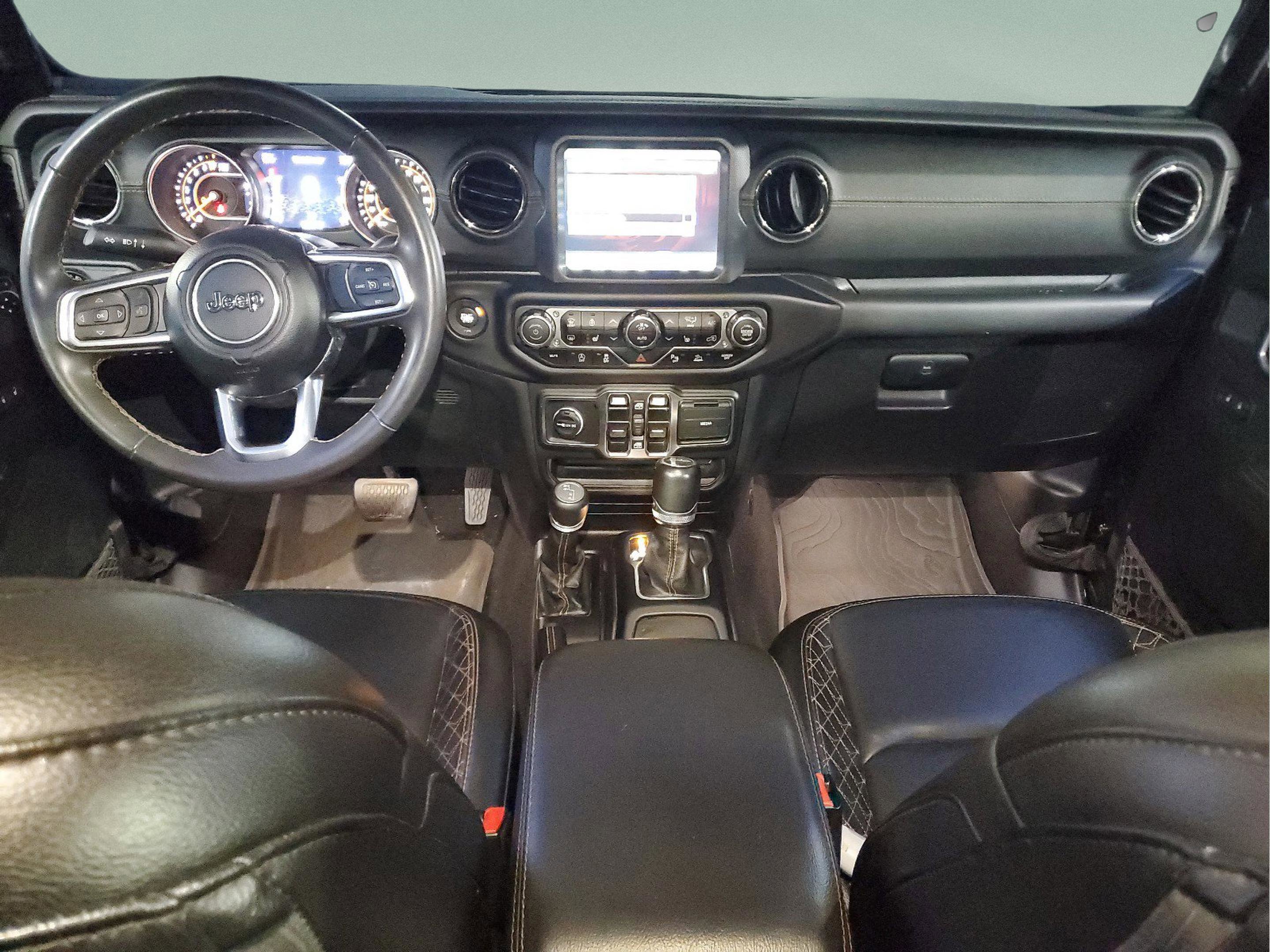 Used 2023 Jeep Gladiator Overland AWD/4WD image 7