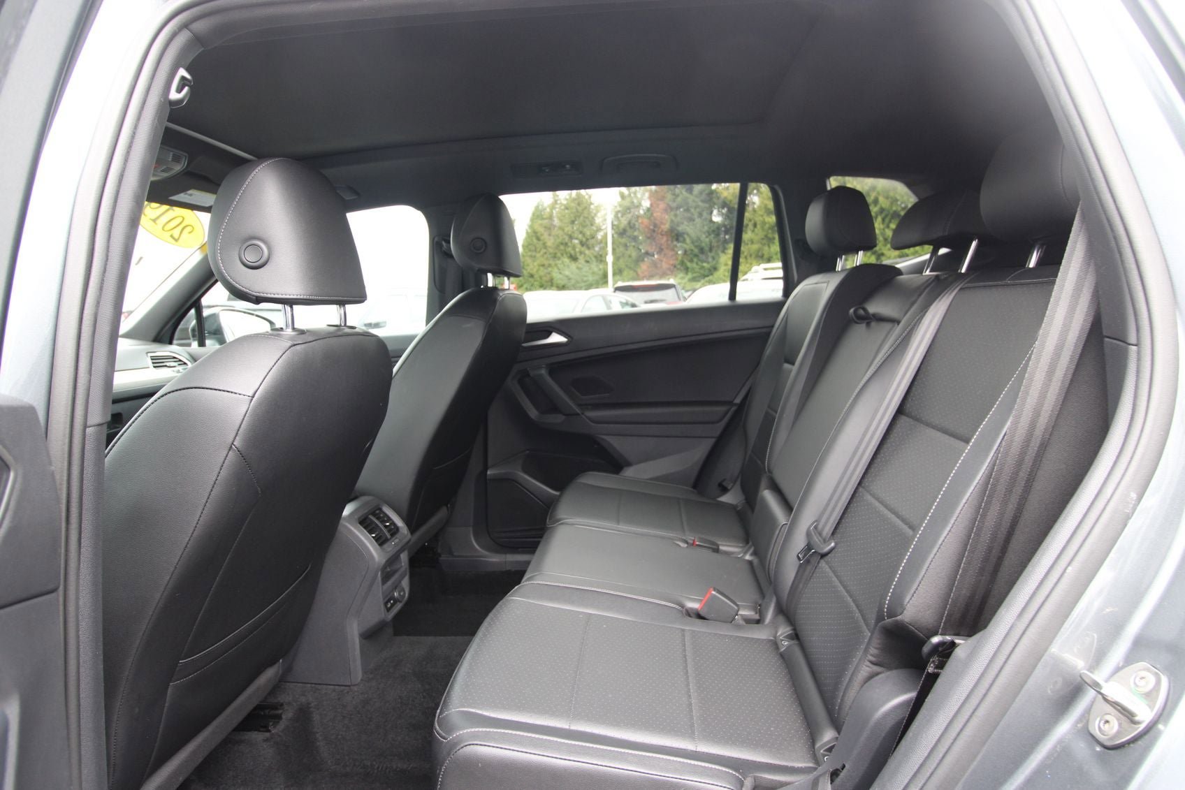 Used 2019 Volkswagen Tiguan SEL Premium R-Line image 27