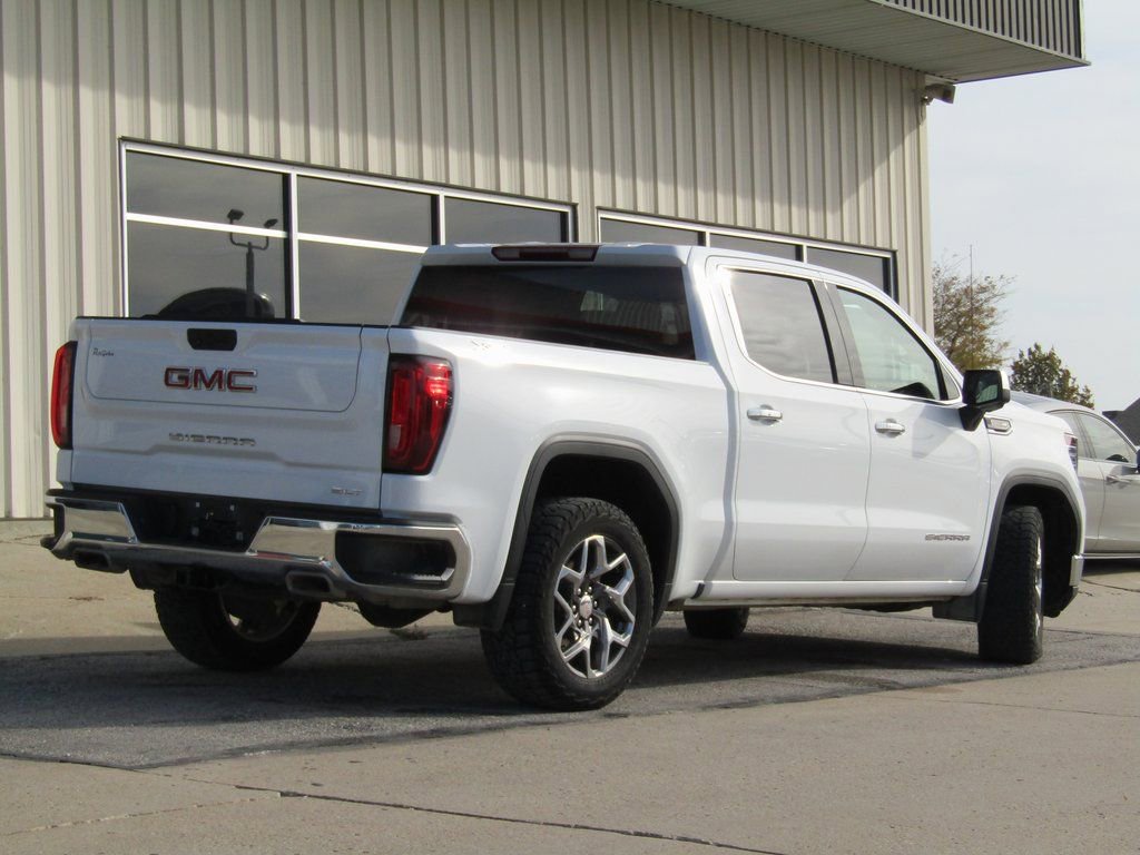 Used 2023 GMC Sierra 1500 SLT image 3