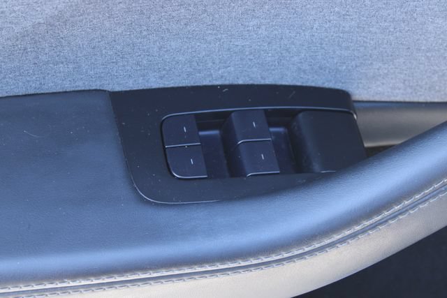 Used 2024 Tesla Model 3 Standard Range RWD image 9