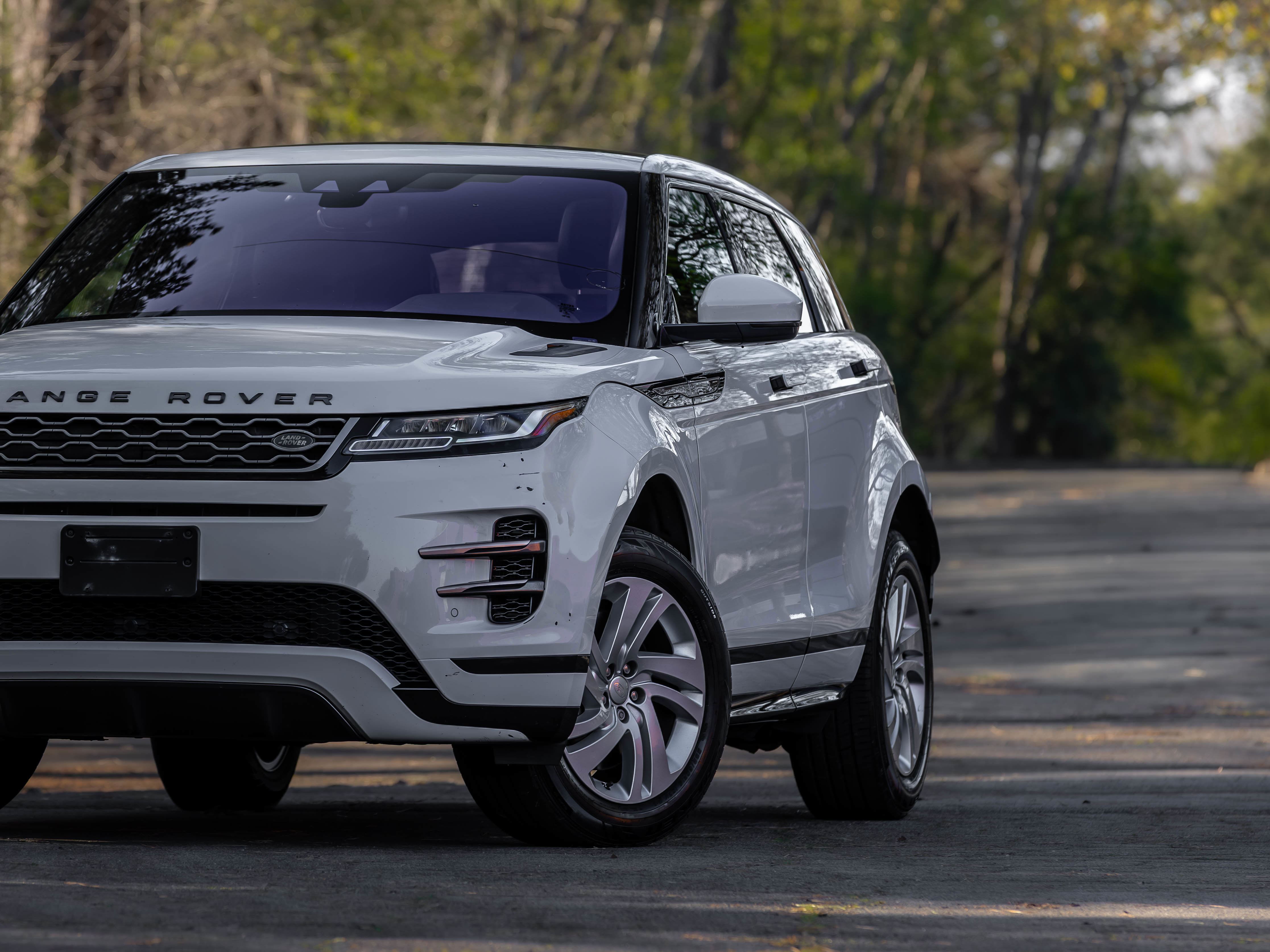 Used 2020 Land Rover Range Rover Evoque R-Dynamic S AWD/4WD image 28