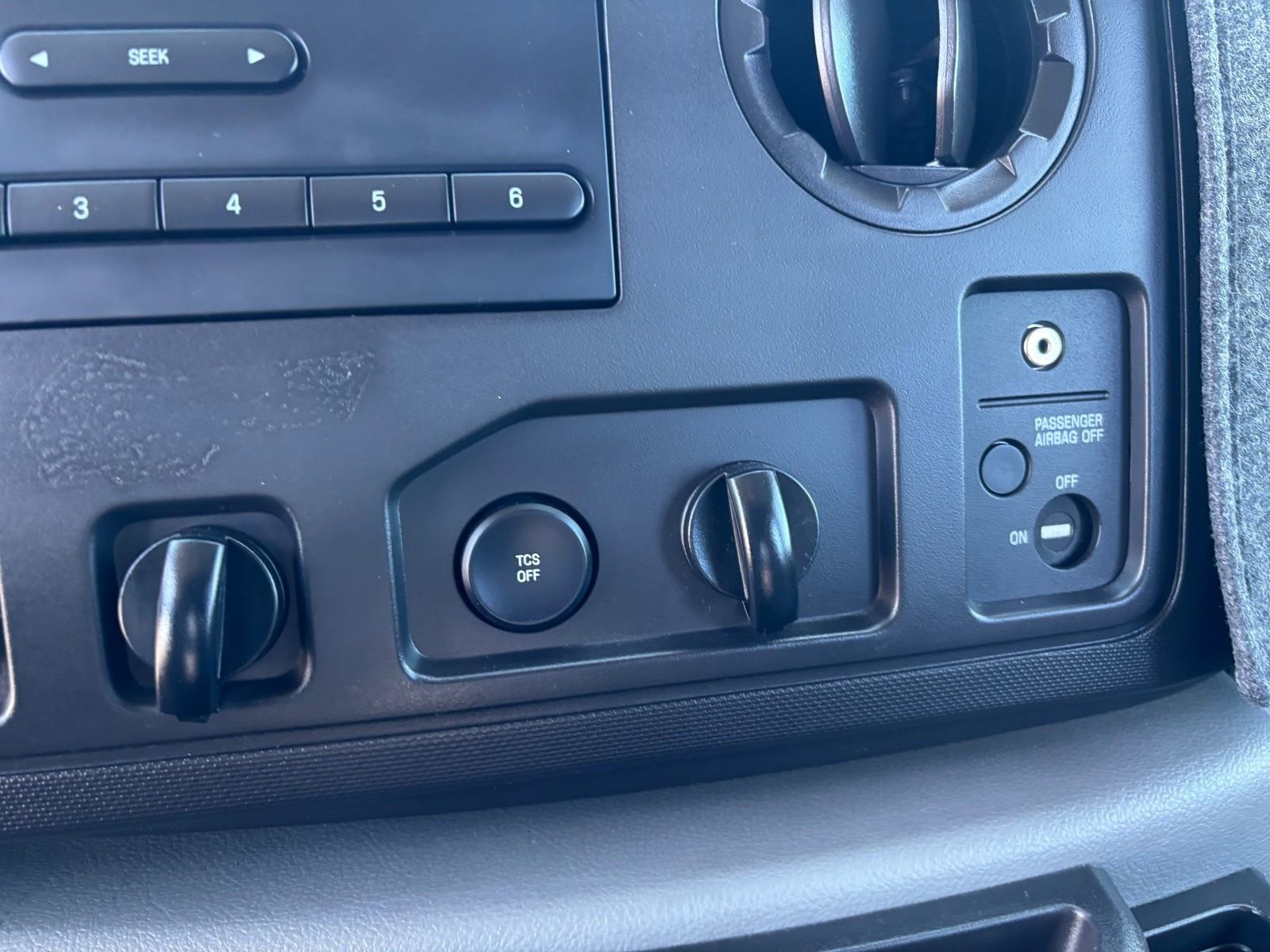 Used 2014 Ford E-250 and Econoline 250 w/ Power Group image 24