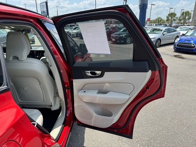 Used 2024 Volvo XC60 B5 Ultimate image 41