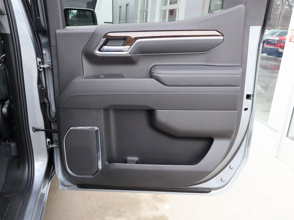 New 2026 GMC Sierra 1500 Elevation image 36