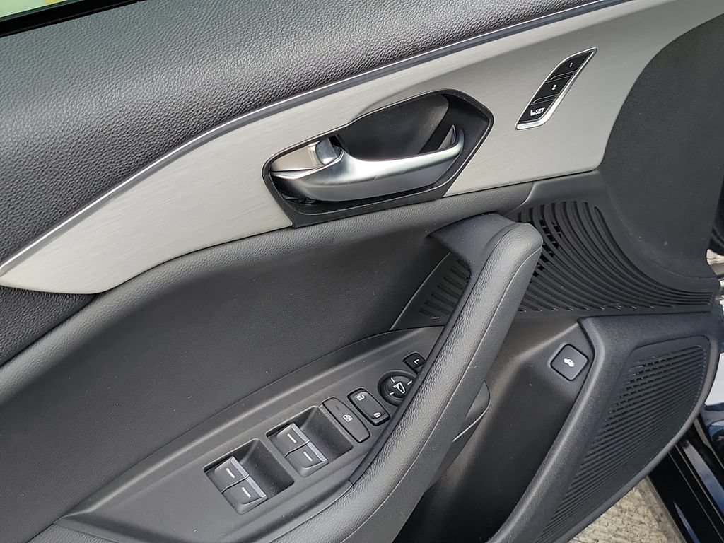 Used 2023 Acura TLX FWD image 19