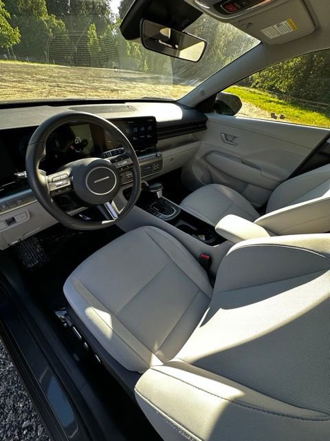 Certified 2024 Hyundai Kona SEL AWD/4WD image 9
