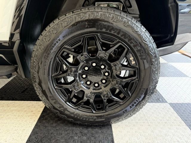 Used 2024 GMC Hummer EV 2X image 12