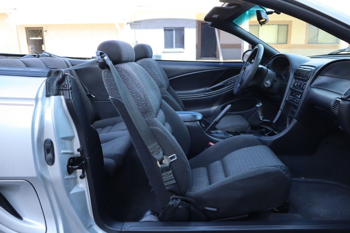 Used 1998 Ford Mustang GT image 23