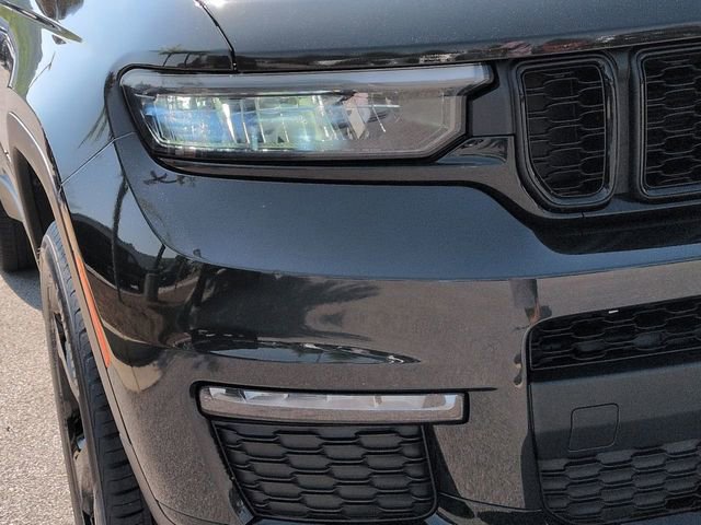 Certified 2024 Jeep Grand Cherokee L Limited w/ Black Appearance Package RWD image 11