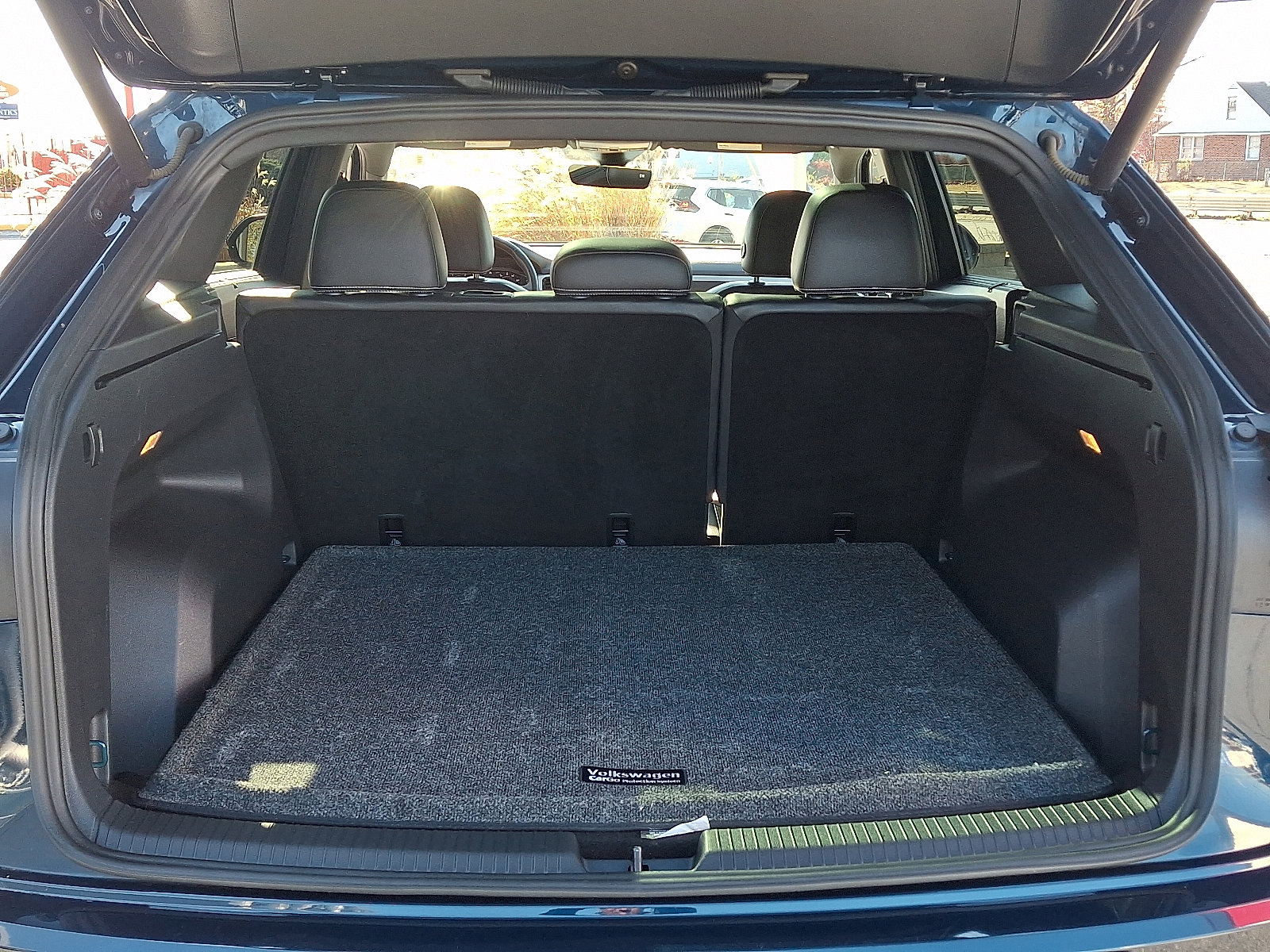 Used 2022 Volkswagen Atlas Cross Sport SEL Premium R-Line image 30