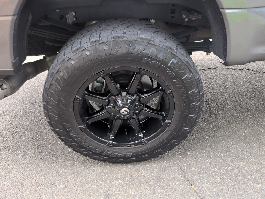 Used 2022 Ford F350 XLT w/ Black Appearance Package AWD/4WD image 14