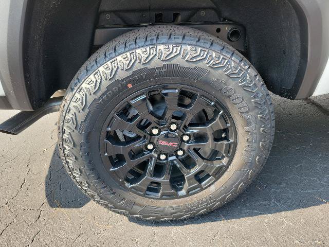New 2026 GMC Canyon Elevation w/ Convenience Package RWD image 10