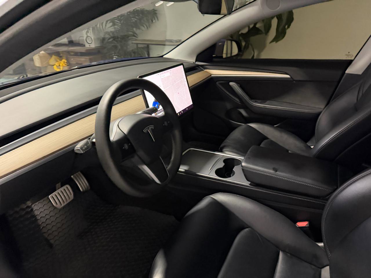 Used 2021 Tesla Model 3 Performance image 9