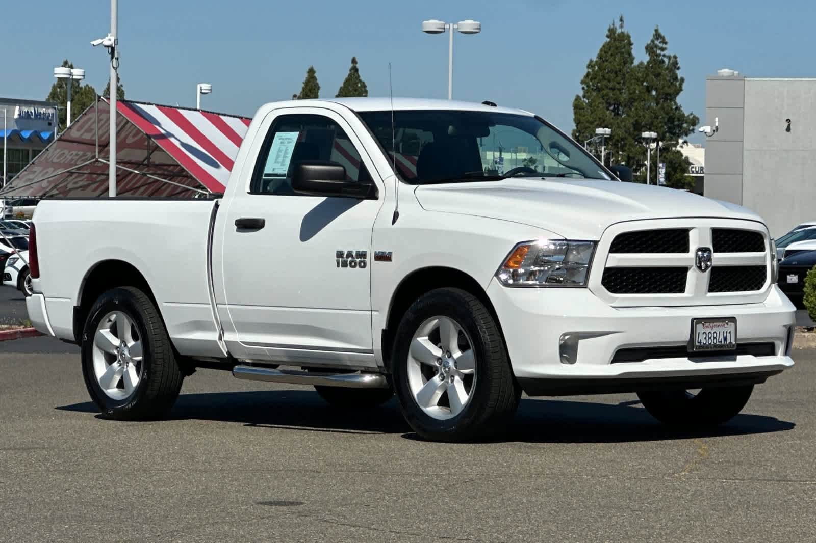 Used 2015 RAM 1500 Express RWD image 3