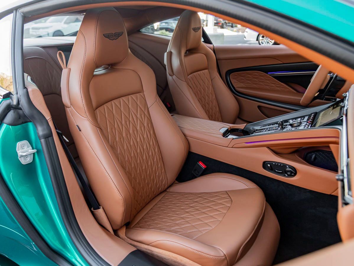 Used 2026 Aston Martin DB12 Coupe RWD image 20