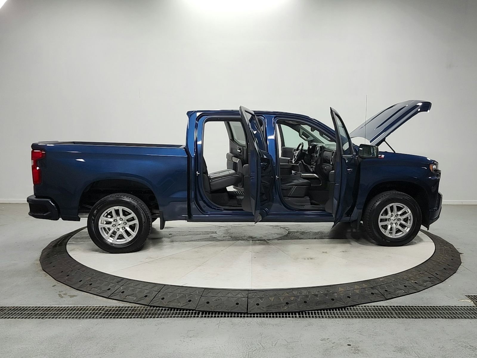 Used 2019 Chevrolet Silverado 1500 RST w/ All-Star Edition AWD/4WD image 16