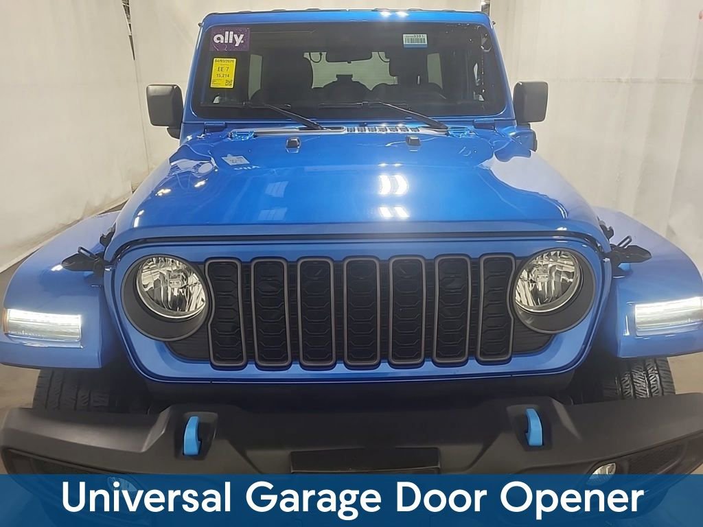 Used 2024 Jeep Wrangler Unlimited w/ Convenience Group AWD/4WD image 6