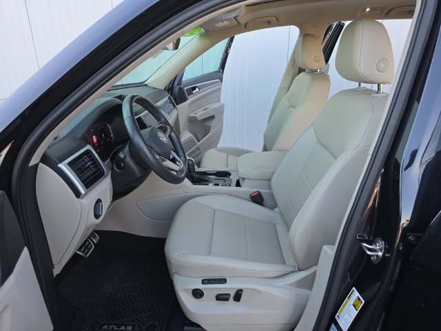 Used 2021 Volkswagen Atlas SEL R-Line FWD image 15