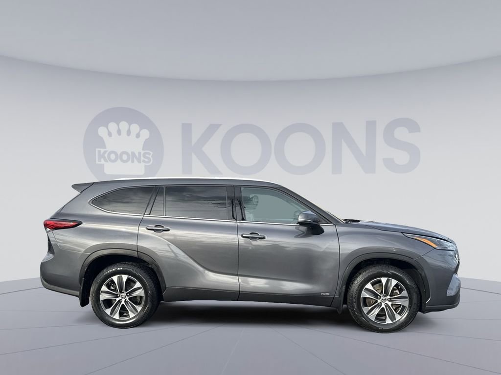 Used 2022 Toyota Highlander XLE image 8